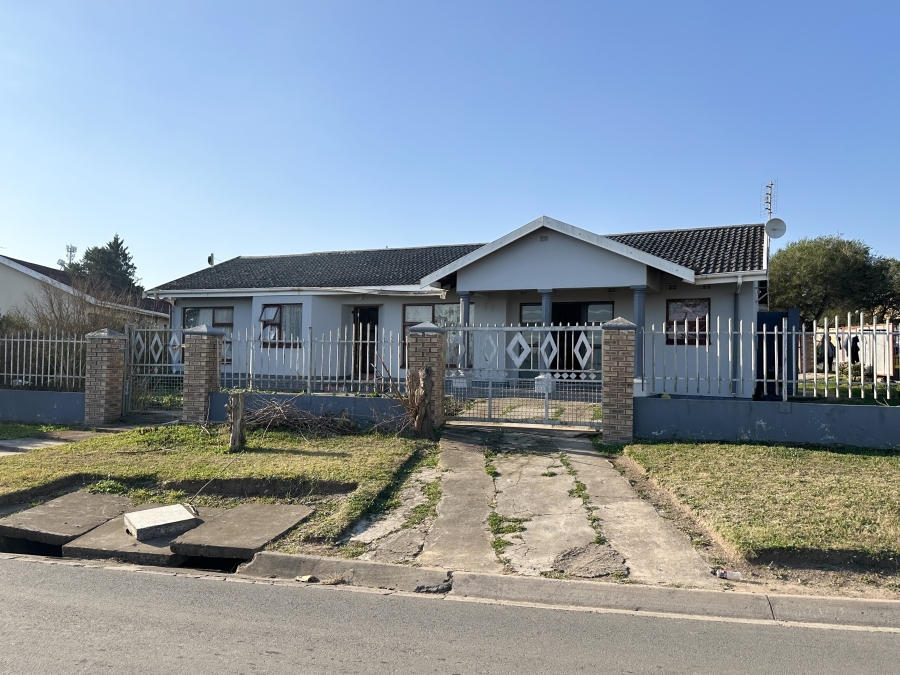 4 Bedroom Property for Sale in Mthata Eastern Cape